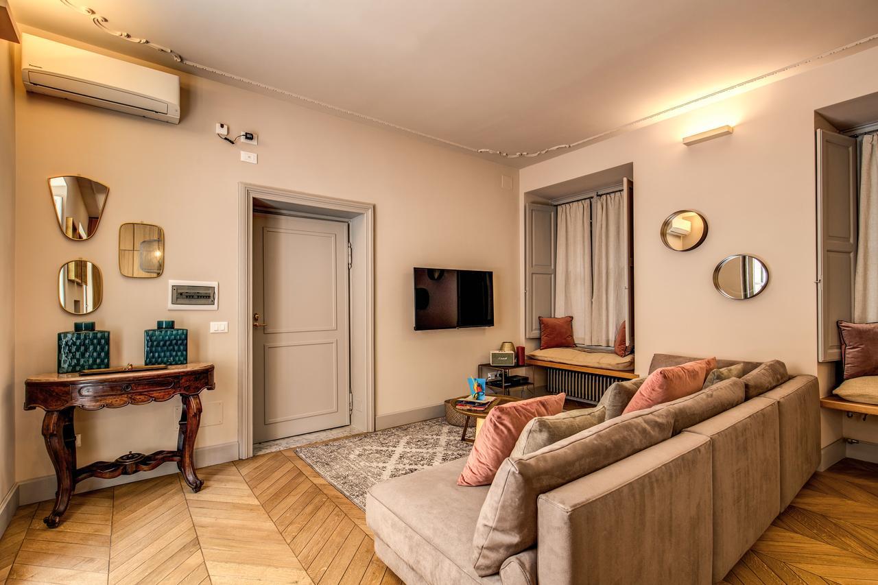 Appartamento Decharme With Terrace In Monti Roma