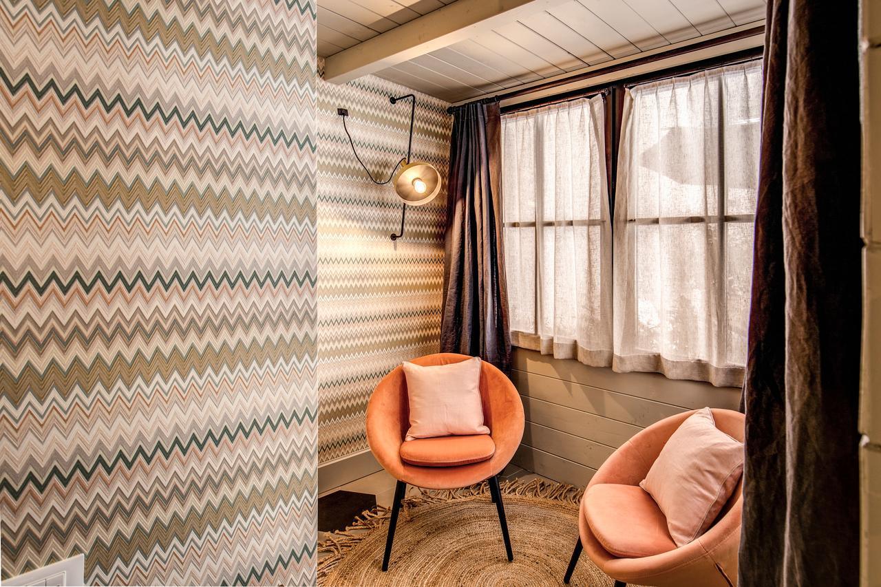 Decharme With Terrace In Monti Appartamento